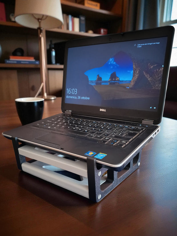 LiftBase - Supporto Laptop Stampato in 3D